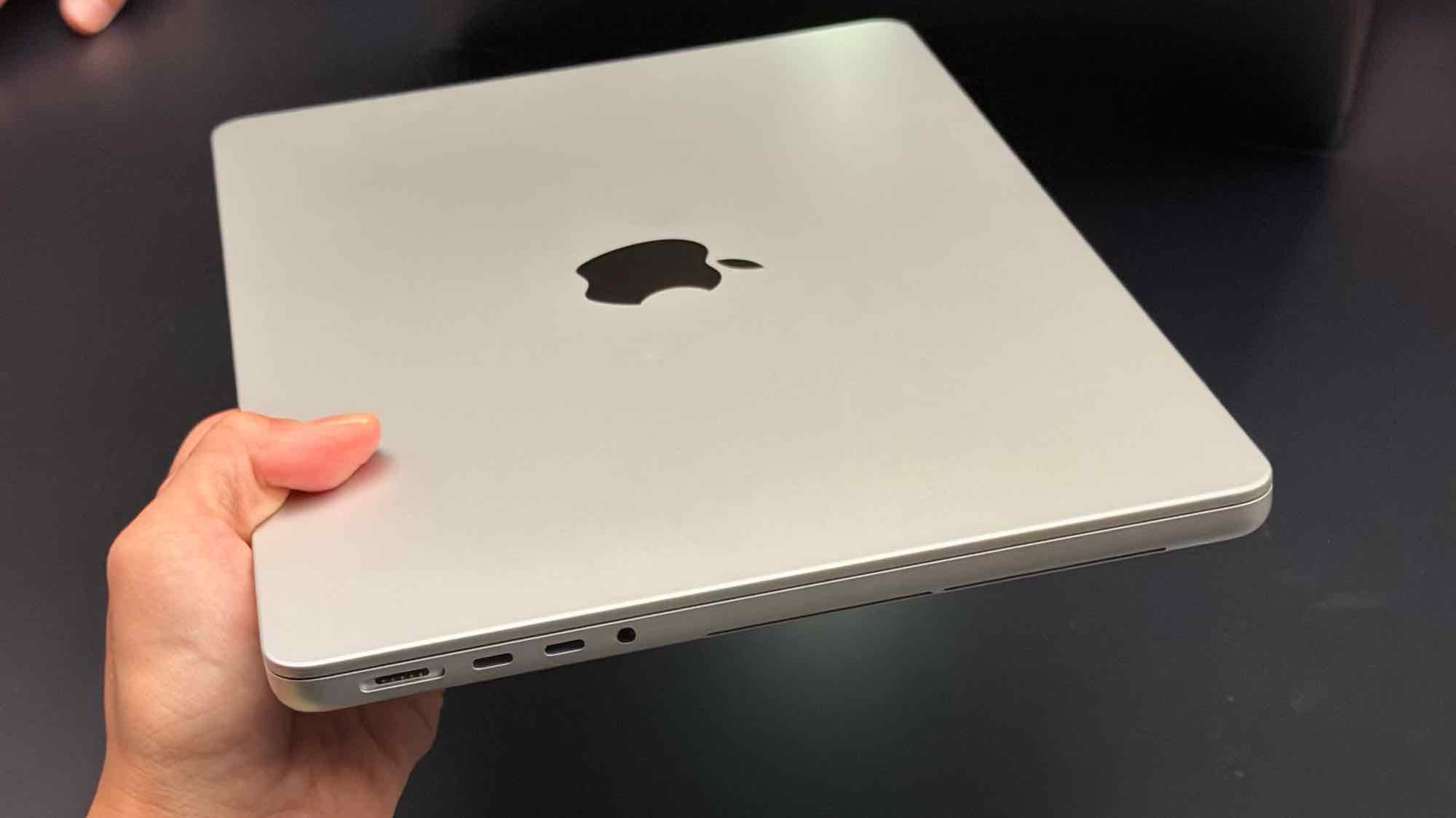 MacBook Pro with PROLED XDR Display