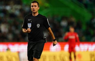 Referee Tiago Martins