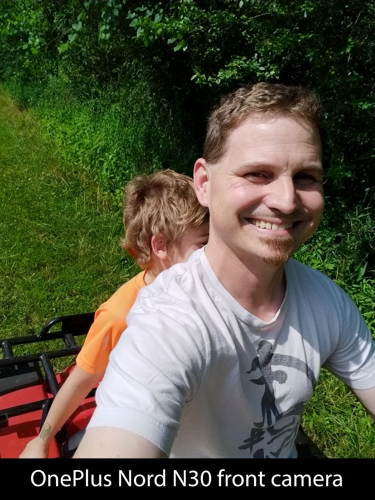 A photo traken from the front facing camera of the OnePlus Nord N30 5G during the day