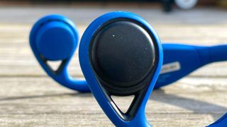 Close-up of Zygo Solo earpiece