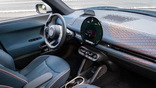 Mini Aceman interior