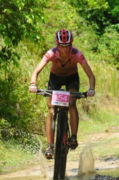 Race leader Lea Davison (USA) Team Specialized continued her strong run of form