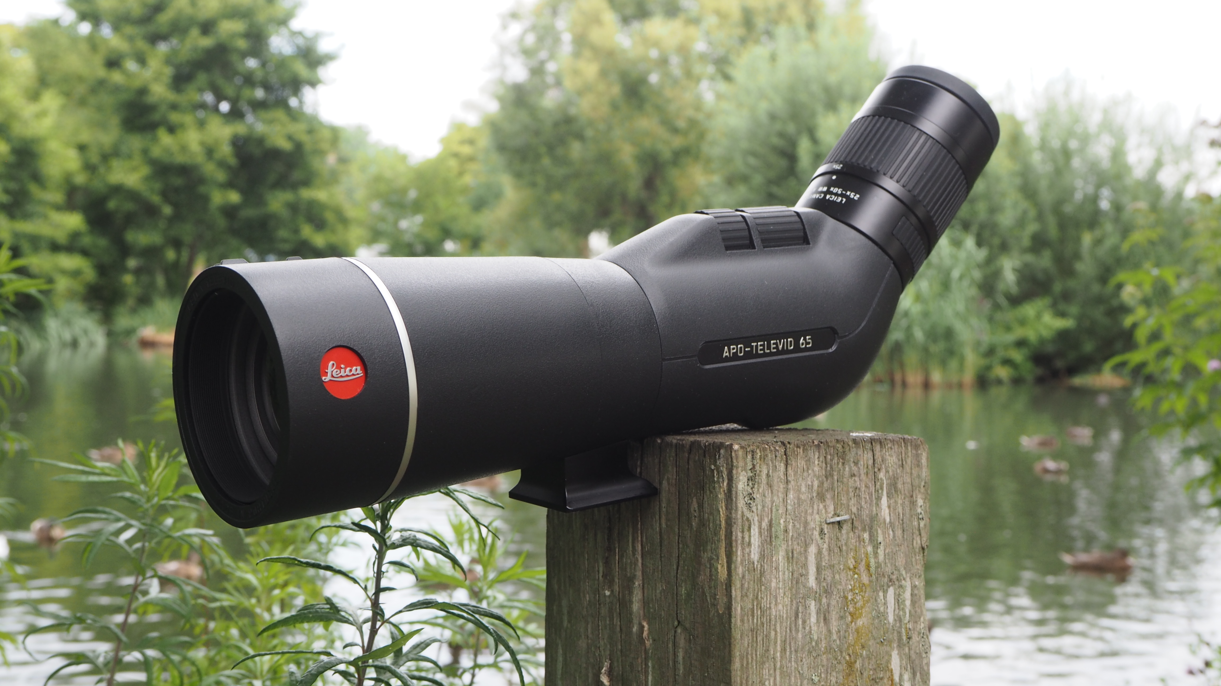 Leica APO-Televid 65 spotting scope