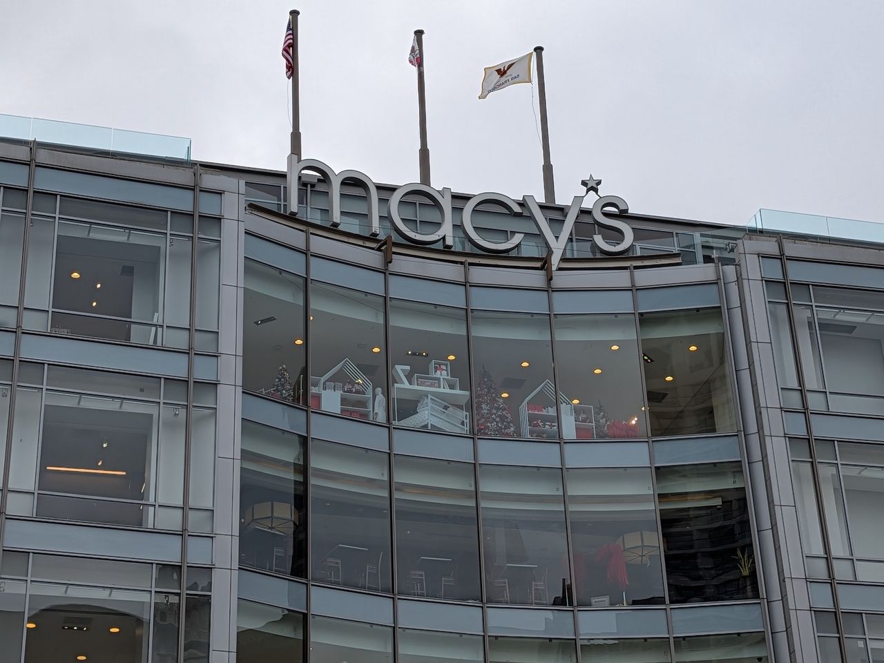 Macys by Pixel 10 Pro