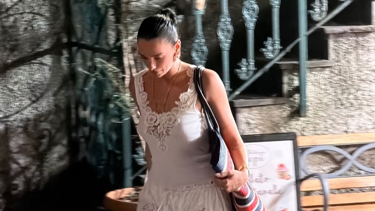 Hold the Jeans—Dua Just Wore the Trouser Trend Every Cool Girl Has In Their Rotation