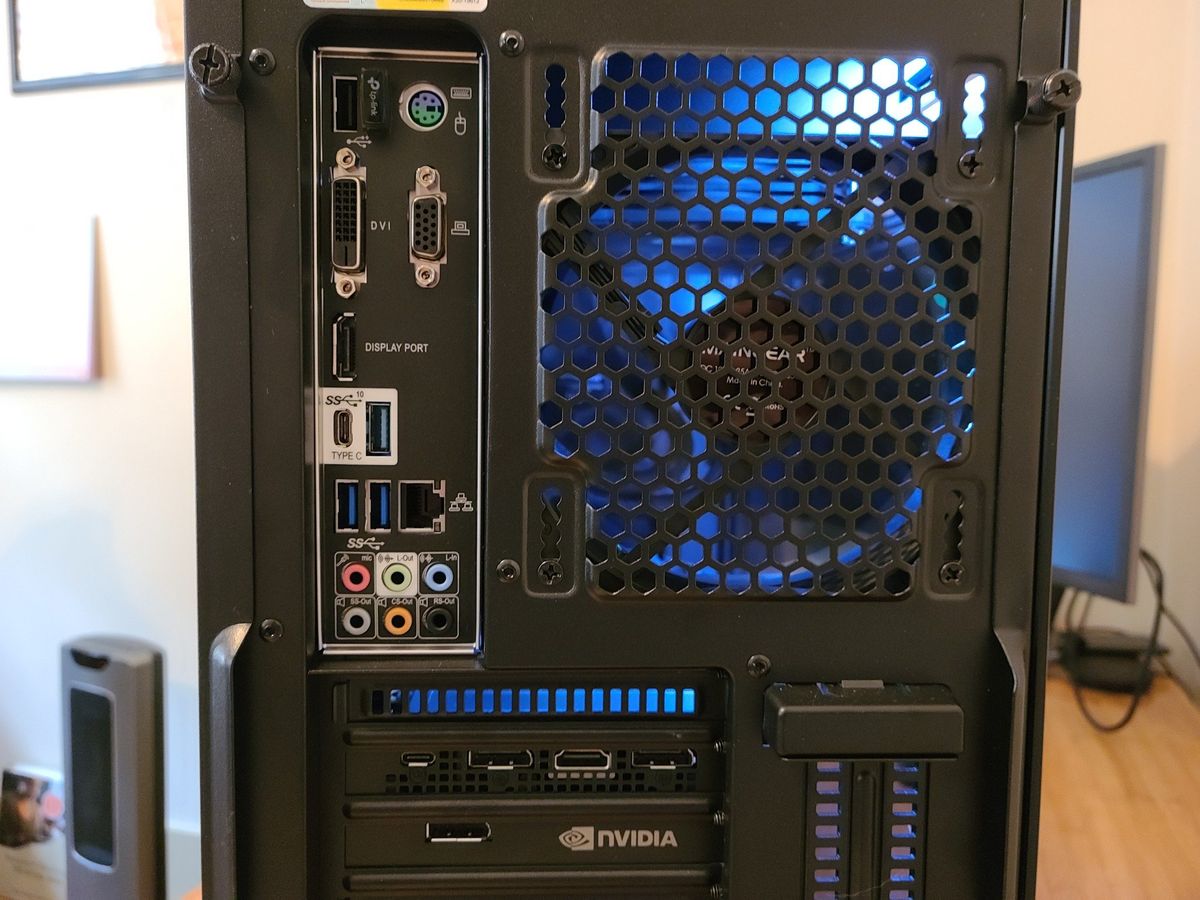 Maingear Vybe