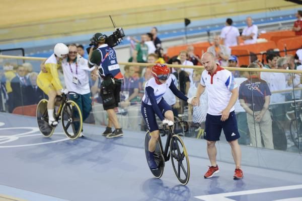 Anna Meares and Victoria Pendleton after the finish