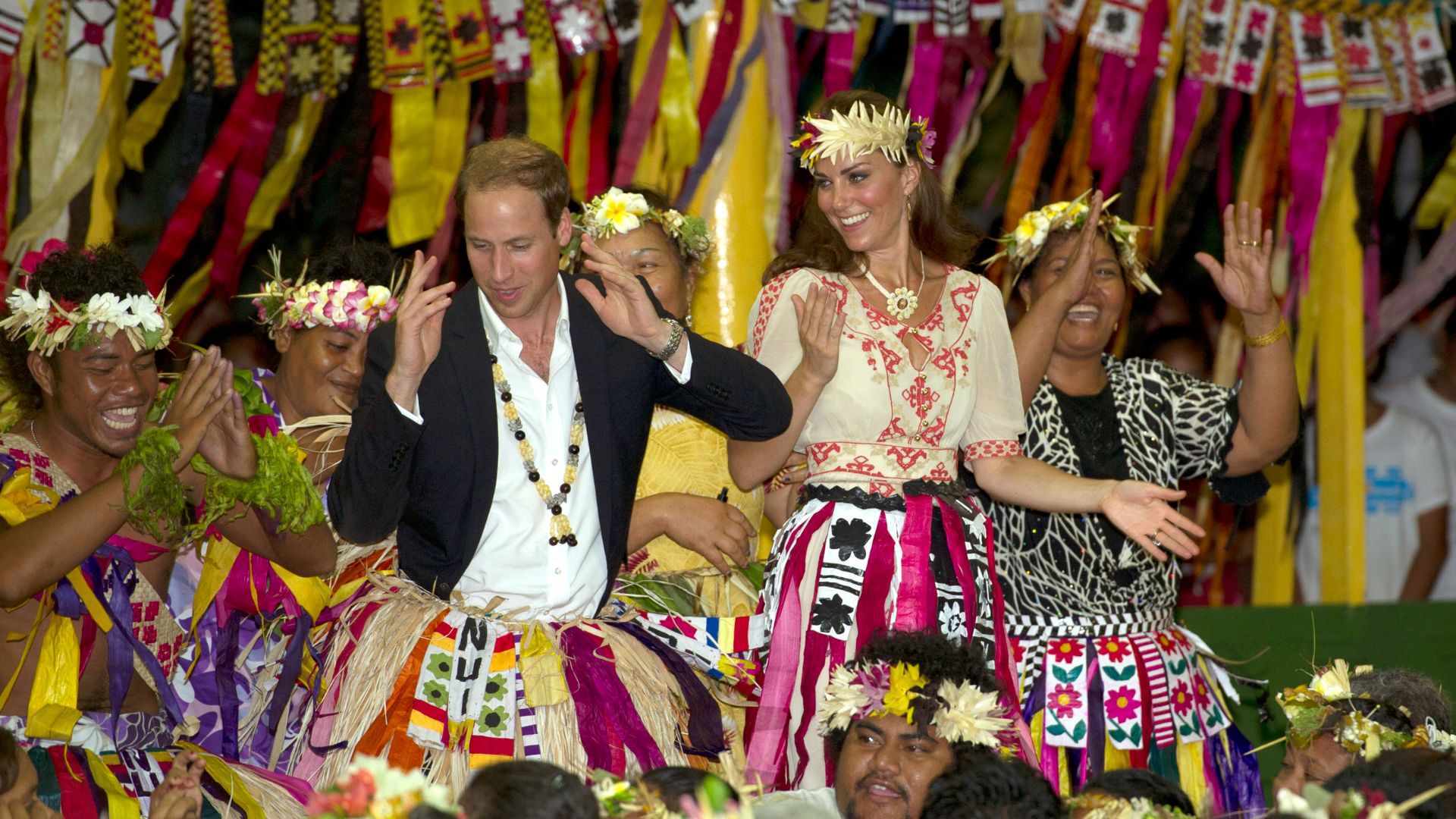 Prince William and Kate Middleton dancing