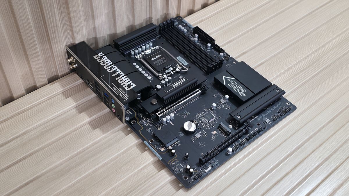 ASRock B860 Challenger Wifi - board images