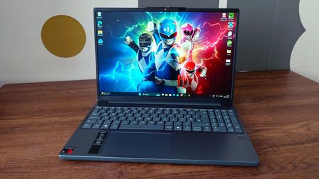 Lenovo IdeaPad Slim 3X on a table top. 
