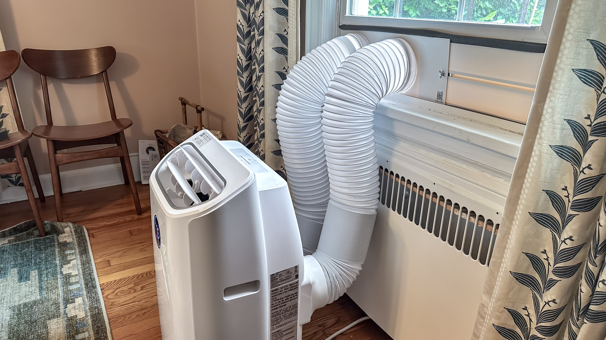 Dreo 740S showing vent tubes