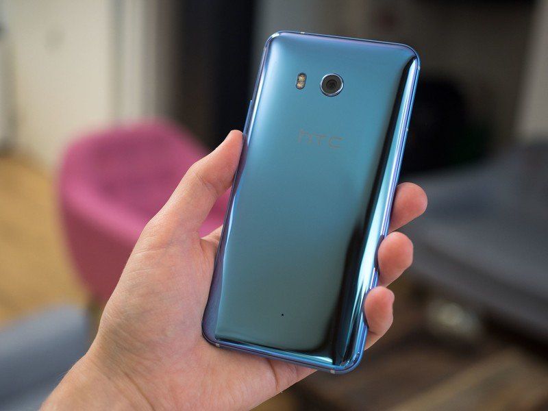 HTC U11 silver