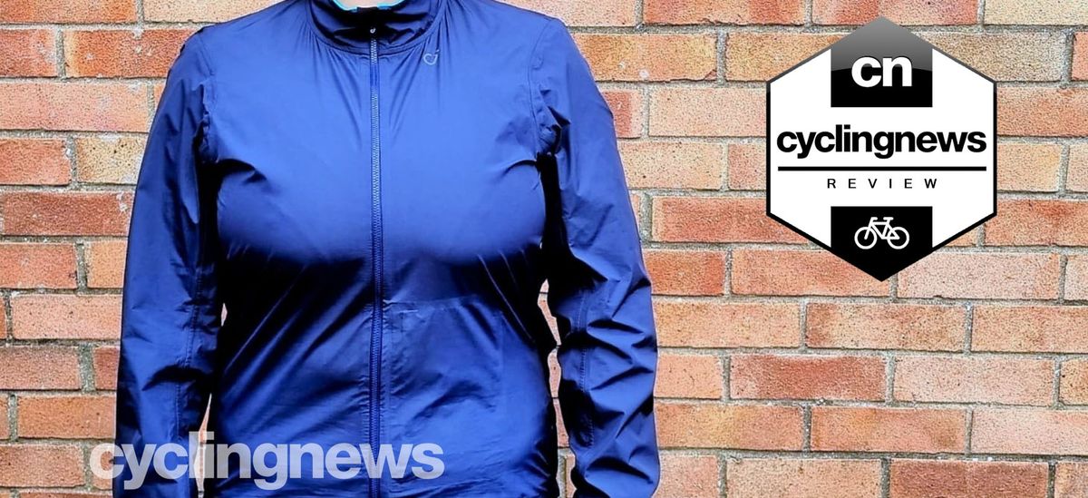 Velocio Women&#039;s Ultralight Rain Jacket Review