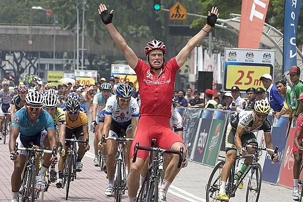 Stuart Shaw (Drapac Porsche) from Australia book-ended the sprints on the final day and capped off a great tour for the Australian teams.