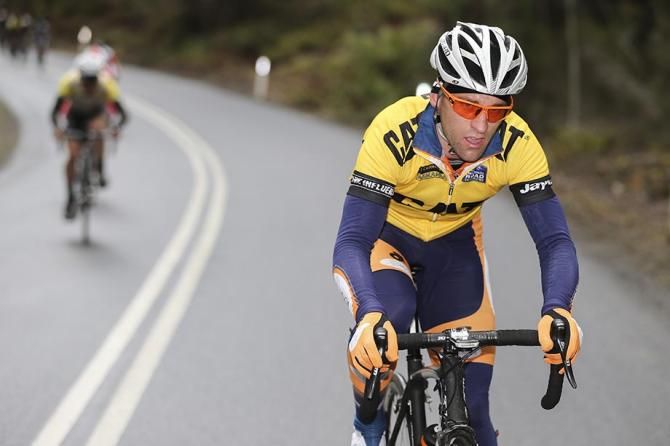 Nathan Earle (Huon-Genesys) in the race leader's yellow jersey