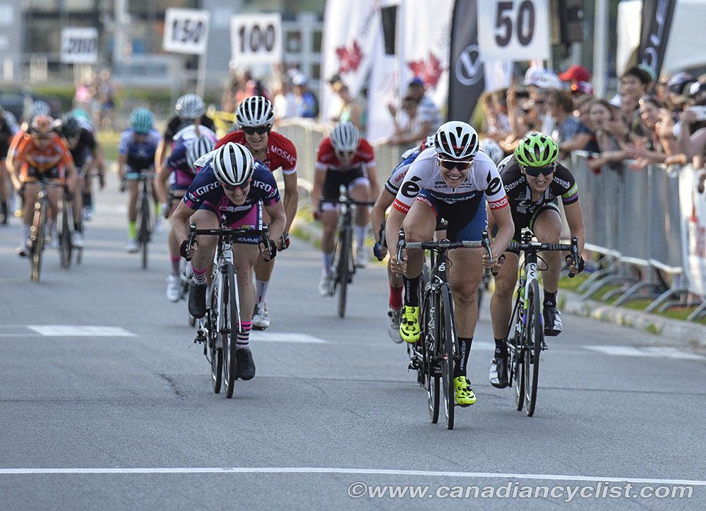 Joelle Numainville (Cervelo Bigla ProCycling Team) takes the field spring for 2nd, Leah Kirchmann (Team Liv-Pantur) 3rd
