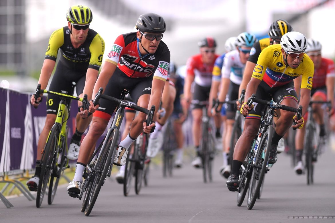 Roger Kluge, Greg Van Avermate and Jhonatan Narvaez in front