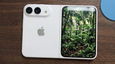 iPhone Fold final design leaked image