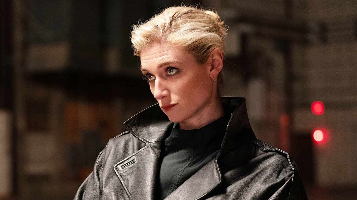 elizabeth debicki as liz in horror movie maxxxine