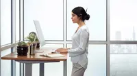 Best standing desks: UpLift Standing Desk