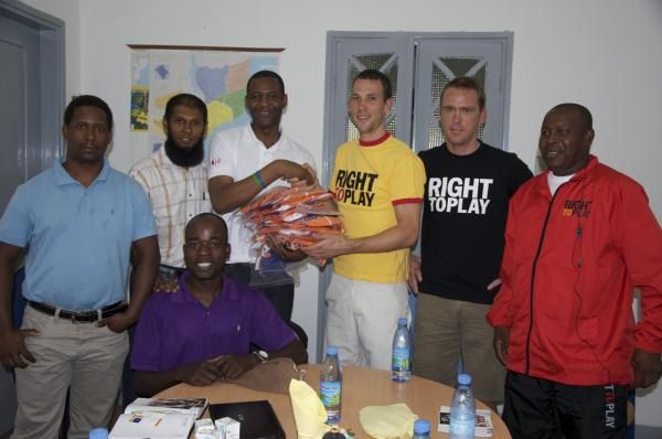 Maarten Tjallingii and Koos Moerenhout meet with the Mozambican Cycling Federation