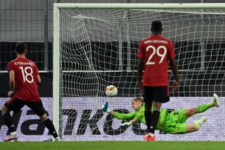 Bruno Fernandes' penalty was the difference in Cologne