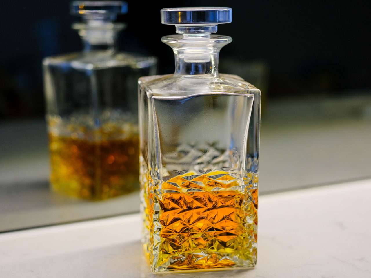GFX50S II test shots &ndash; whisky decanter