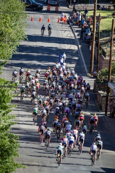 A couple riders go off the front again as the mens race starts to wind down.
