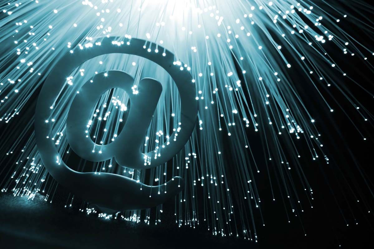 Should the government be funding fibre optic networks?