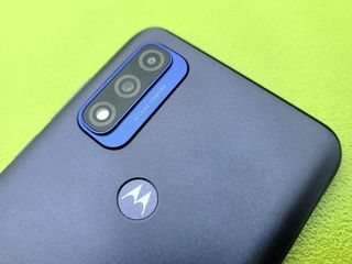 Moto G Pure Review Cameras