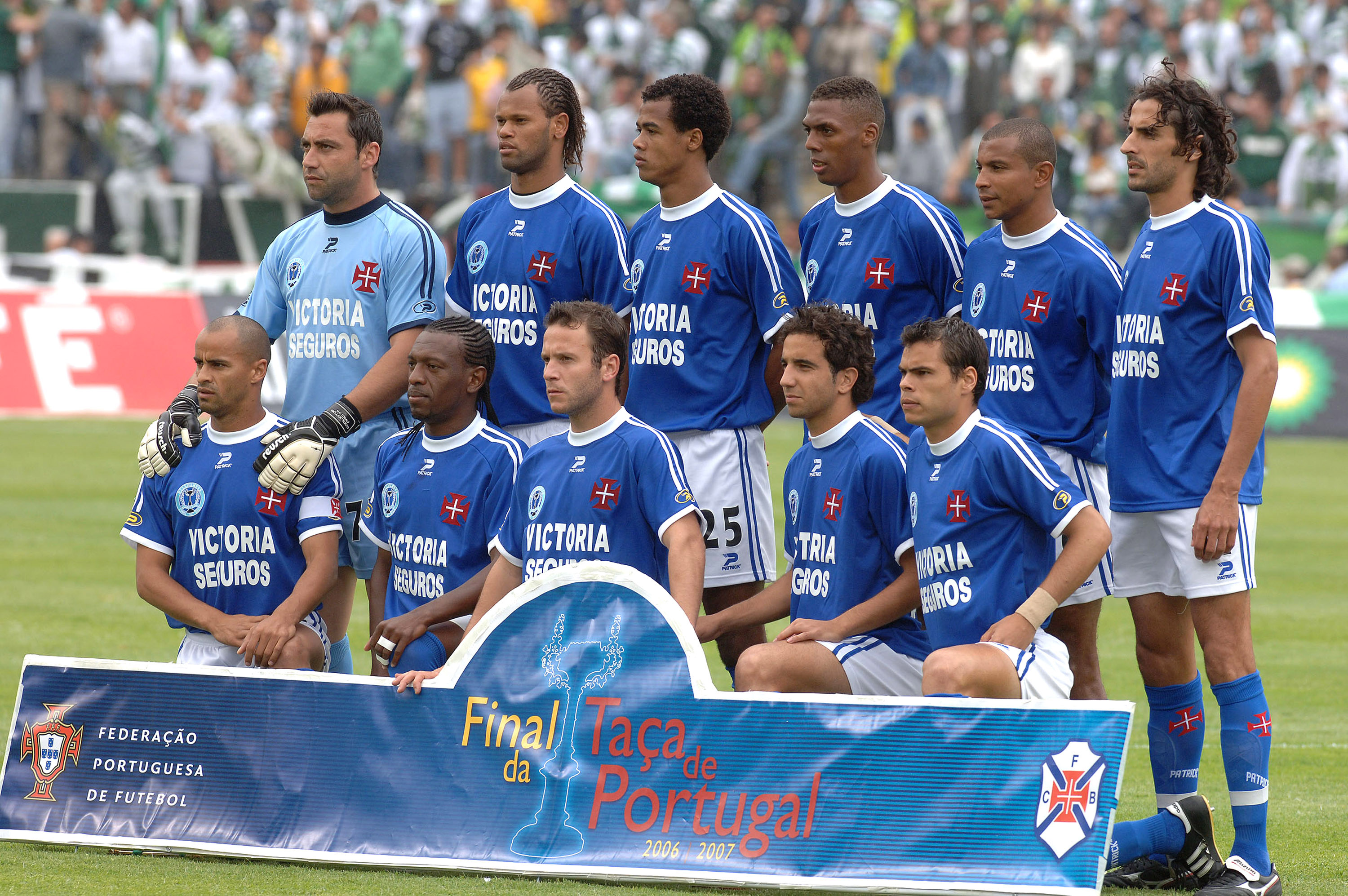 Belenenses players line up ahead of the 2007 Portuguese Cup final against Sporting CP in May 2007.