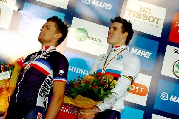 Frenchmen Arnaud Demare and Adrien Petit on the podium after finishing 1-2 in the U23 road Worlds.