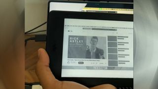 Dev Creates Portable E Ink Monitor Using Kindle - Jailbreak Process Unveiled