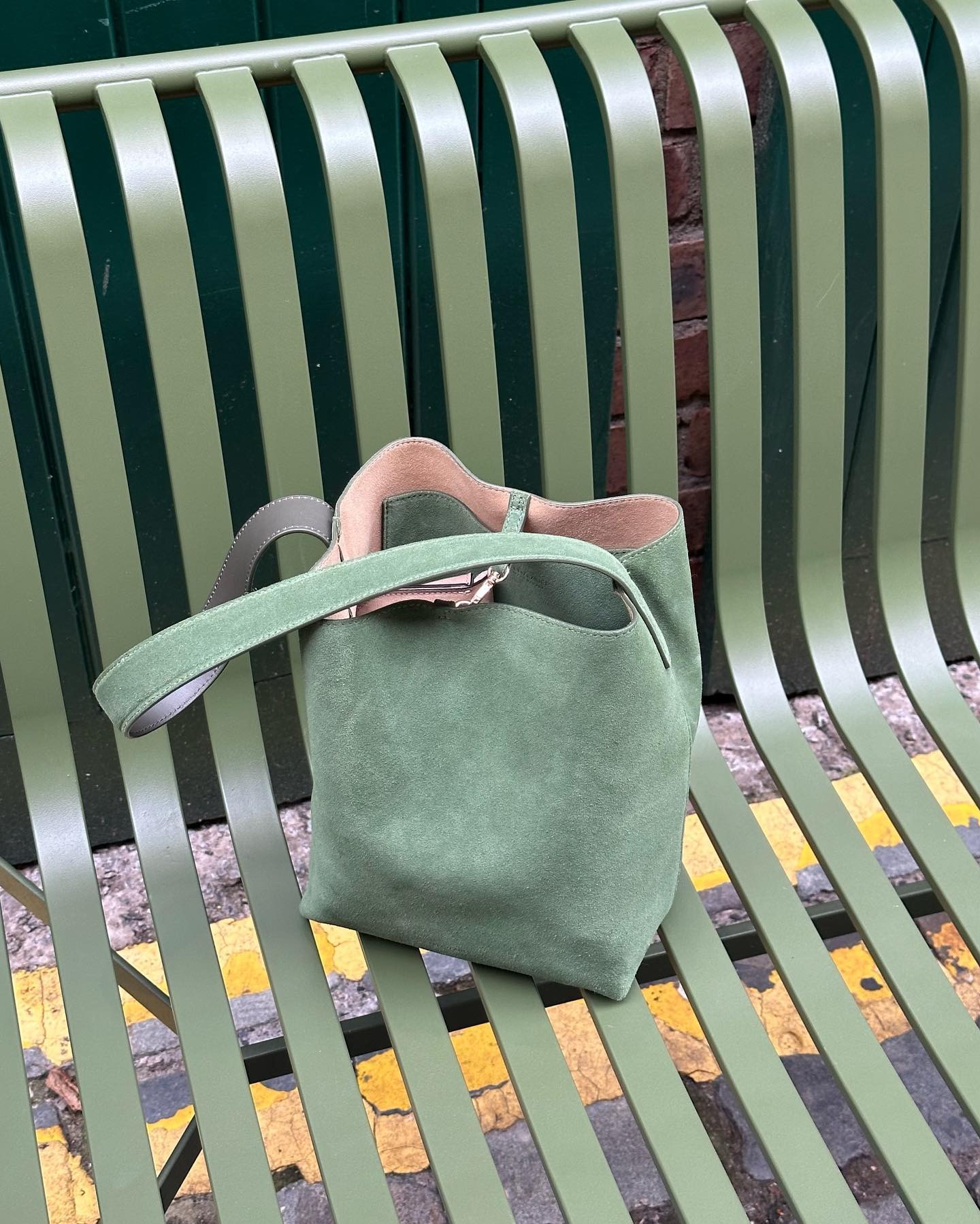 colourful capsule wardrobe autumn 2026: smythsister