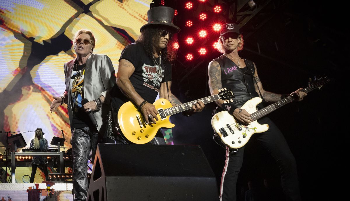 Guns N&#039; Roses perform onstage