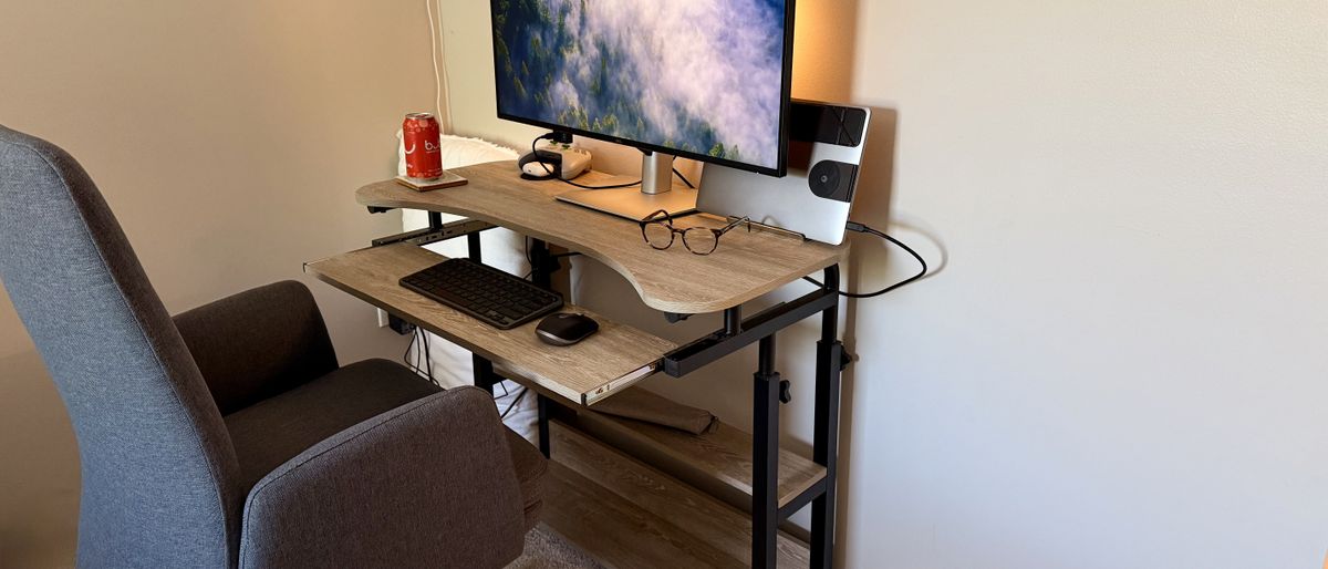 I tested out the Tribesigns mobile standing desk and its compact minimalism is ideal for small spaces