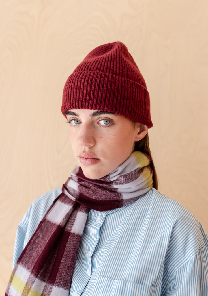 Cashmere &amp;amp; Merino Beanie in Burgundy