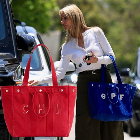 Gwyneth Paltrow carrying an Alex Mill tote bag