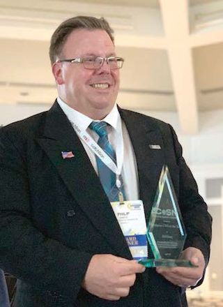 Phil Hintz, Tech and Learning advisor and Director of Technology, Gurnee School District 56 (IL) receives the Frank Withrow Outstanding CTO of the Year Award.