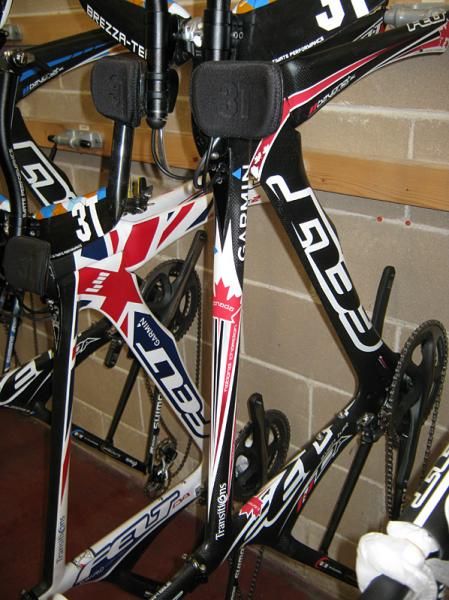 Spot the odd one out. Bradley Wiggins never used this custom British champion TT frame as he left for Team Sky before the season started. Svein Tuft got considerably more use out of his Canadian flag version.