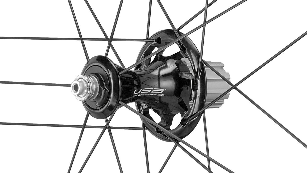 A look at the rear hub on the new Campagnolo WTO 45 wheels