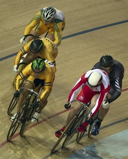 The sprint for gold in the men's keirin final.