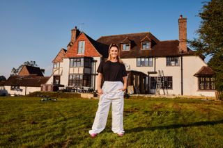 'Katie Price's Mucky Mansion' - Katie Price in front of her "mucky mansion."