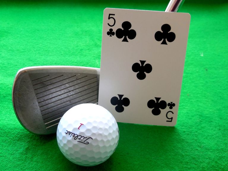 Five of Clubs golf game
