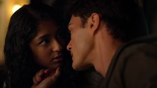 Never Have I Ever (L to R) Maitreyi Ramakrishnan as Devi Vishwakumar and Darren Barnet as Paxton Hall-Yoshida in episode 108 of Never Have I Ever Cr. Courtesy of Netflix