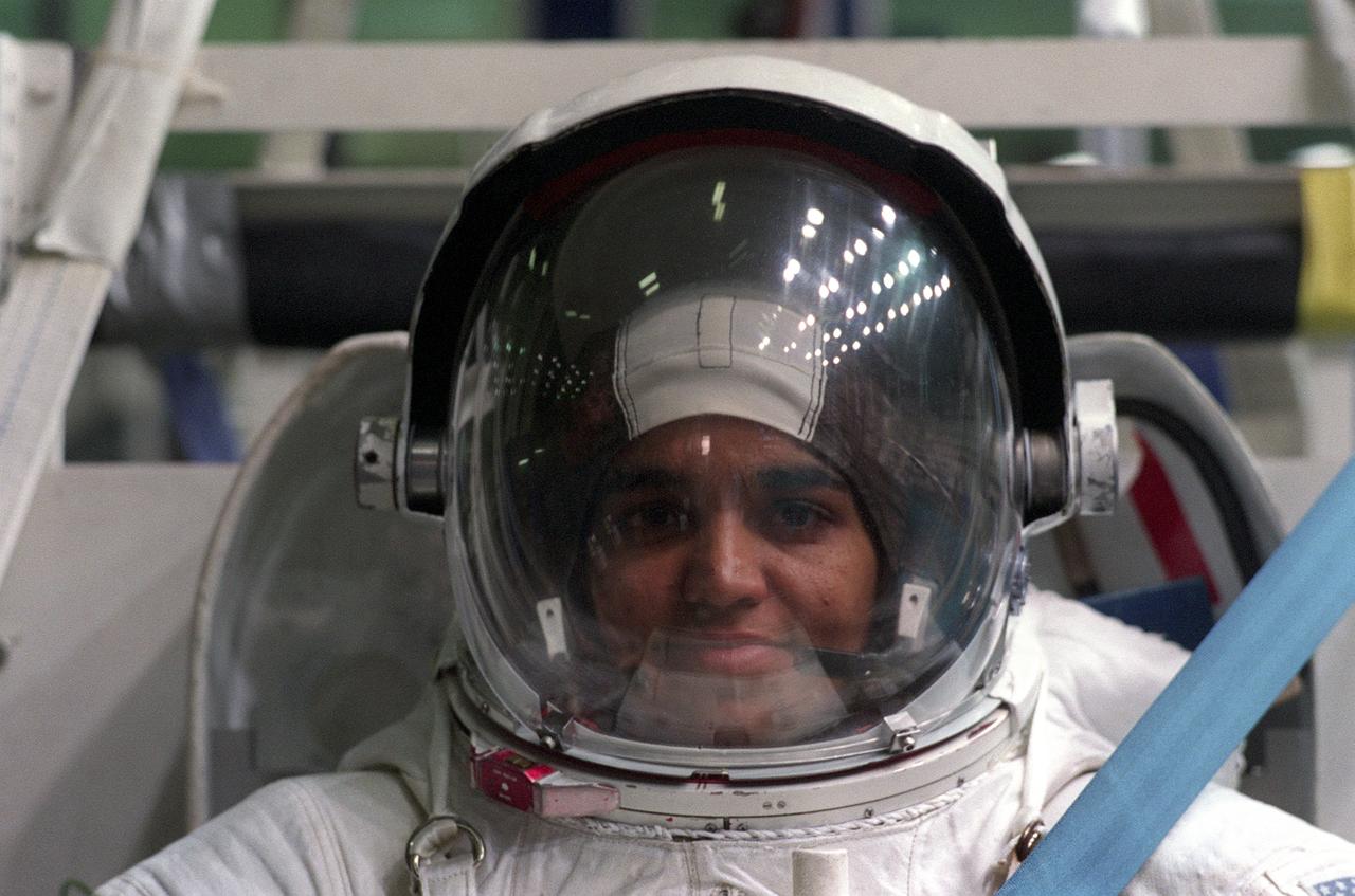 Kalpana Chawla in a spacesuit before an underwater training session in 1995.