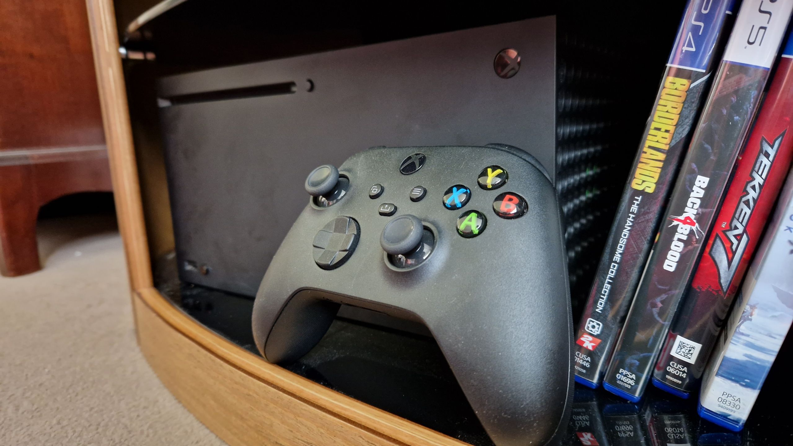 Microsoft owns up to how badly the Xbox One lost to the PS4 - Protocol