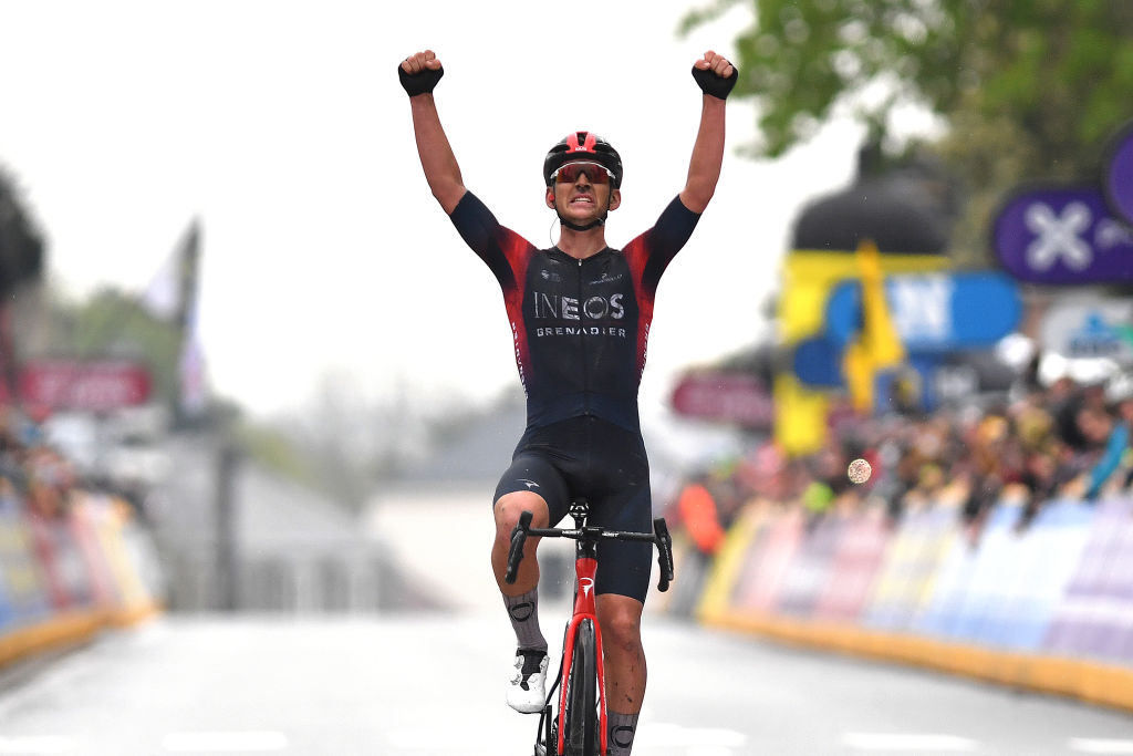 OVERIJSE BELGIUM APRIL 13 Magnus Sheffield of United States and Team INEOS Grenadiers celebrates at finish line as race winner during the 62nd De Brabantse Pijl La Flche Brabanonne 2022 Mens Elite a 2051km one day race from Leuven to Overijse BP22 on April 13 2022 in Overijse Belgium Photo by Luc ClaessenGetty Images