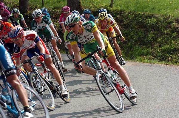 Axel Merckx (Phonak) on a descent