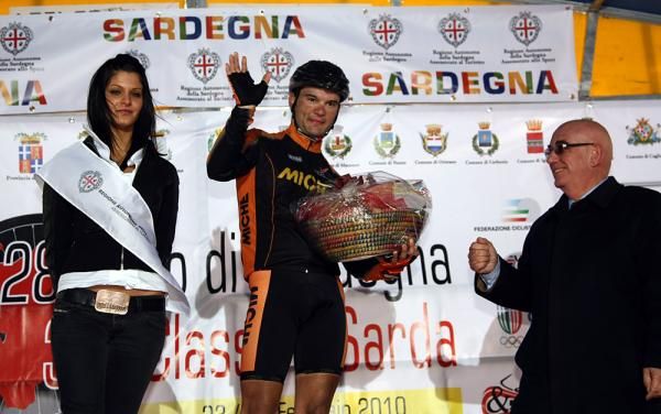 Simone Campagnaro (Miche) on the podium.